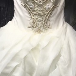 Vera Wang　Liesel　（ヴェラウォン　リーゼル）のドレスクリーニング＆部分しみ抜き処理　　（東京都のお客様からのご依頼品）